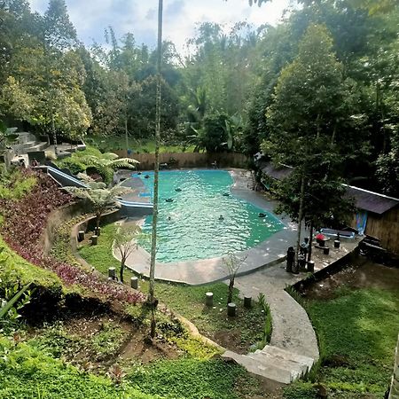 Апартаменты Lingkung Park Тетебату Экстерьер фото
